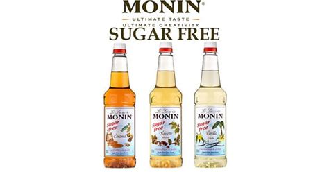 Monin szirupok üvegei különféle ízekkel