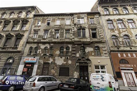 Budapesti pizzéria utcakép