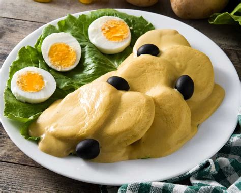 Papa A La Huancaina tálalás