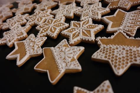 Mézeskalács díszítése cukormázzal