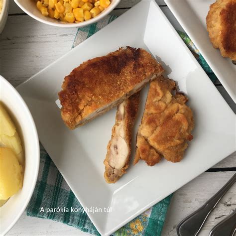 Sütőben sülő rántott hússzeletek