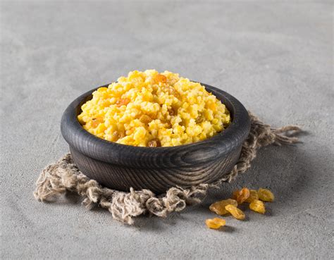 A köleskása tojássárgájával és dióval összekeverve