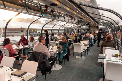 Romantikus vacsora a hajón Budapest belvárosában