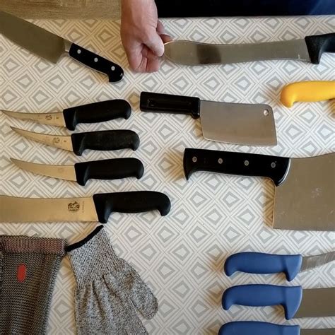 Eszközök a disznóvágáshoz és feldolgozáshoz