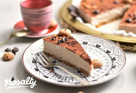 Gesztenyés sajttorta szelet meggyel