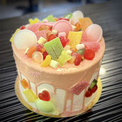 kreatív gumicukros torta látványterve