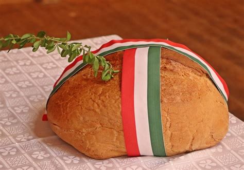 augusztus 20 kenyéráldás