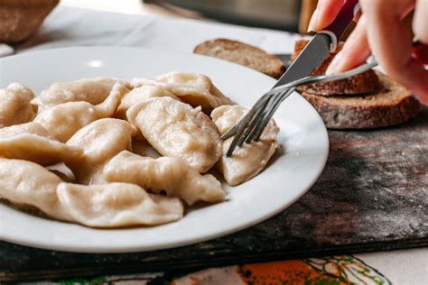 The Dumplings - Pelmenyi és borscs tál