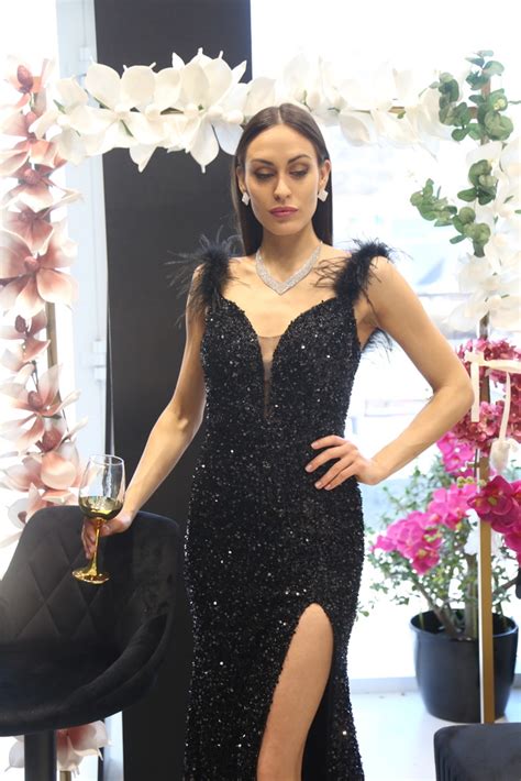 Fekete szín az elegancia jegyében