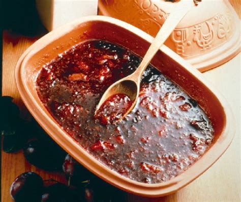 Sütőben sülő étel római tálban