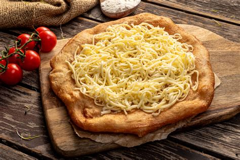 Modern lángos feltétek