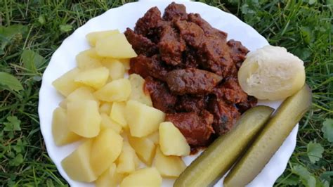 Birkapörkölt nokedlivel