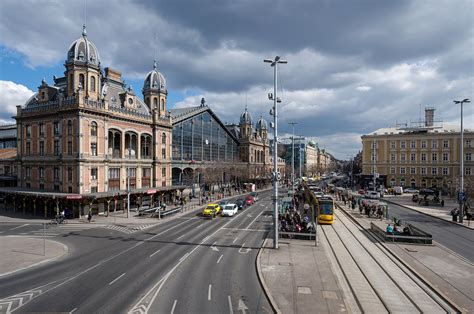 Infografika: A Nyugati tér közlekedési módjai és utasforgalma