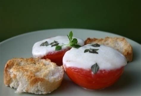 Grillezett paradicsom és kenyér
