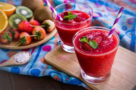 Smoothie készítése fagyasztott banánnal