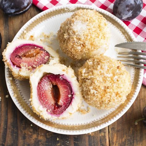 szilva gombóc tészta