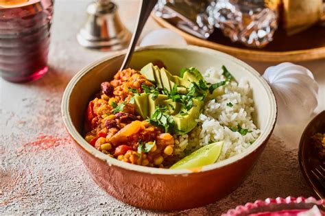 fővő chilis bab egy nagy lábasban