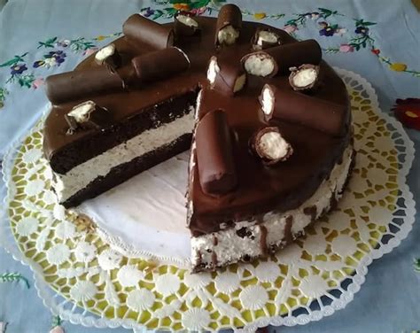 Túró Rudi torta díszítve