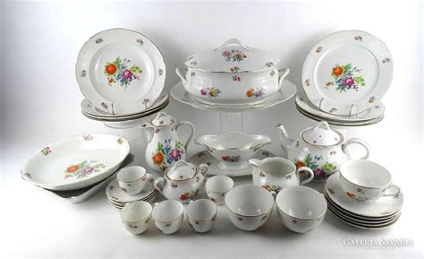 Meisseni porcelán étkészlet