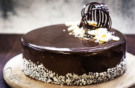 Fényes csokis torta tükörglazúrral