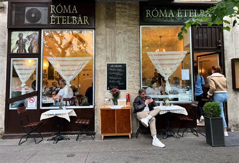 Róma ételbár belső