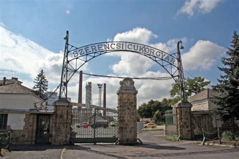 Szerencsi csokoládégyár homlokzata
