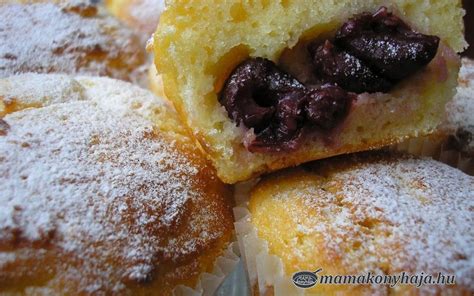 Bögrék és muffin hozzávalók