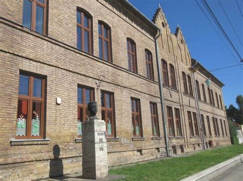 Dunavecse látképe a Duna-partról