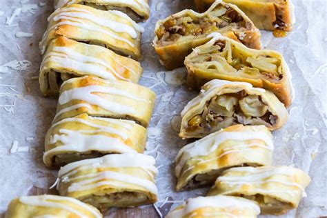 Different types of strudel fillings