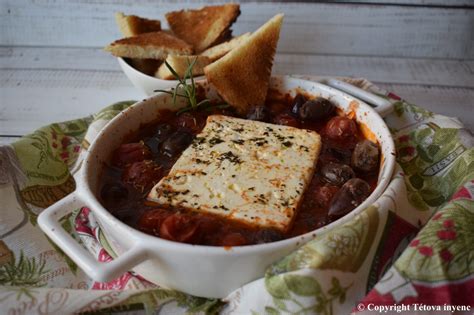 sült feta paradicsommal és zöldfűszerekkel