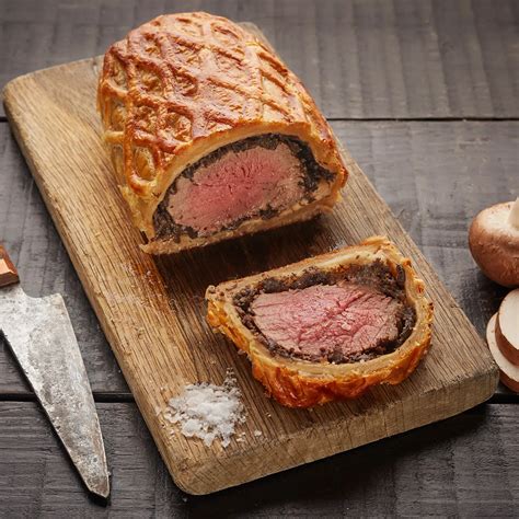 Beef Wellington szeletelve
