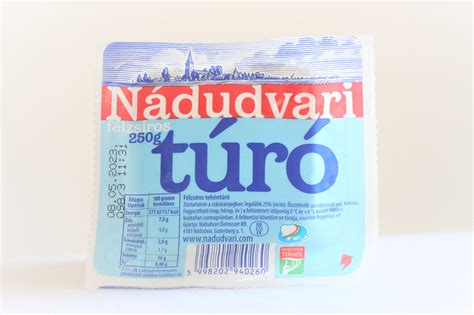 Penészes túró