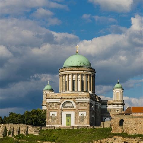 esztergom<em>pgs</em>langos