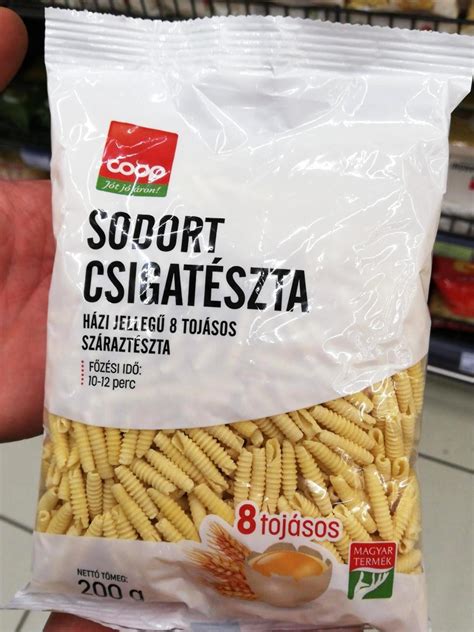 Frissen főtt csigatészta