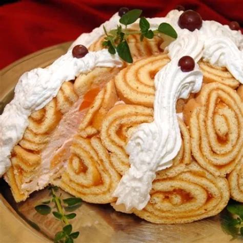 Piskótatekercses Charlotte torta
