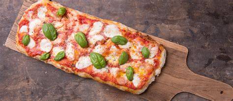 Pizza alla pala bemutatása