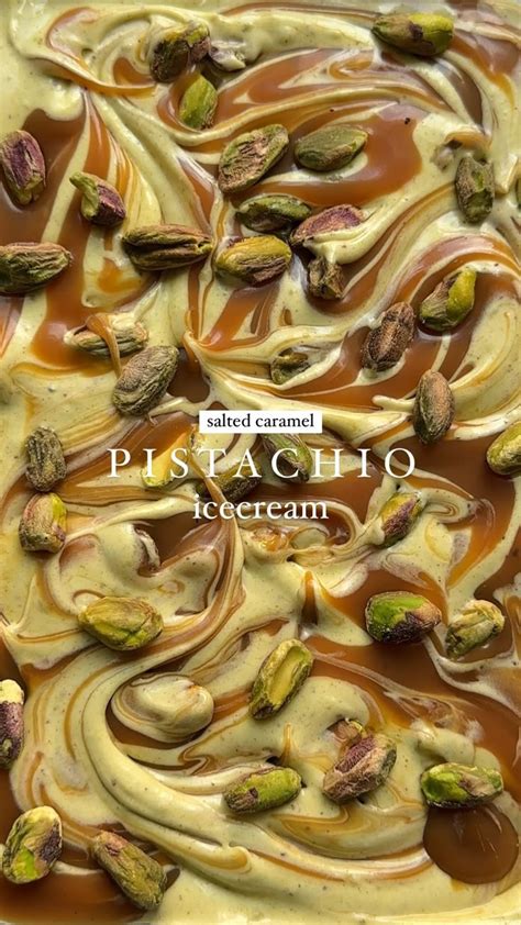 pistachio caramel slice