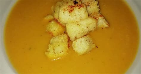 Zöldség krémleves borral