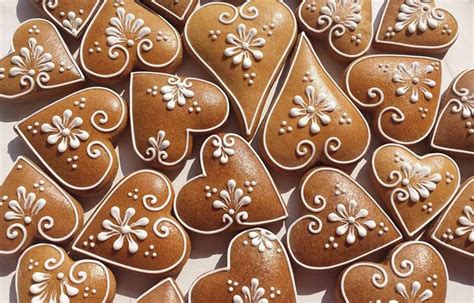 Mézeskalács díszítése írókával