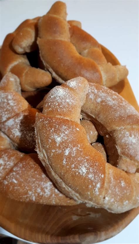 Teljes kiőrlésű kifli