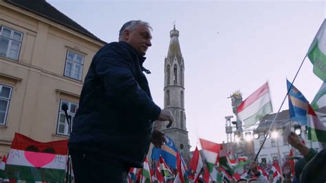 Kőbüfé a Normafán, vendégekkel