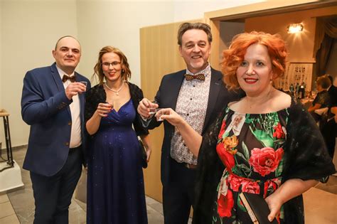 Válogatás hagyományos magyar süteményekből