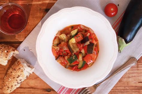 Különbségek a lecsó, ratatouille és shakshuka között
