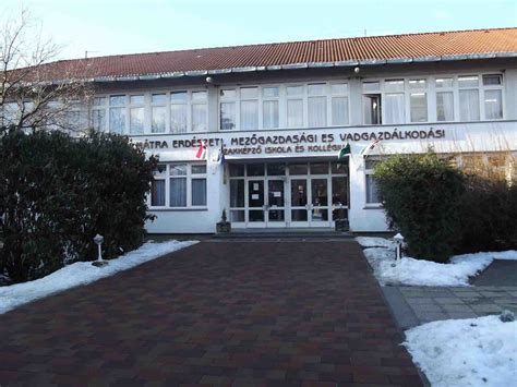Vadas Jenő Szakközépiskola épülete