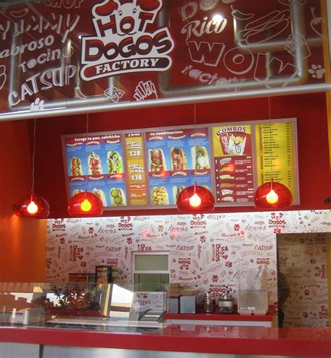 Hot dogos stand 1979-ben Budapesten