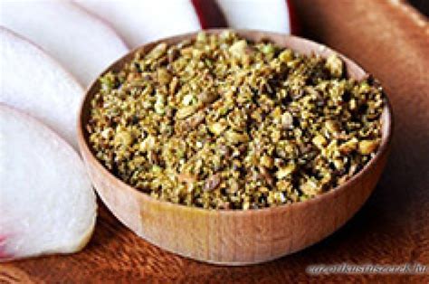 Dukkah fűszerkeverék összetevőkkel