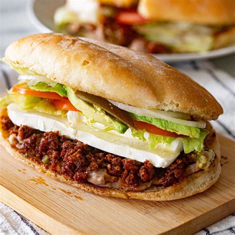 Habkártyával simított torta