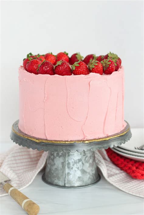 Pink Strawberry torta friss eperrel
