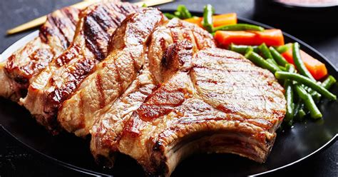 Grillezett sertéskaraj húshőmérővel