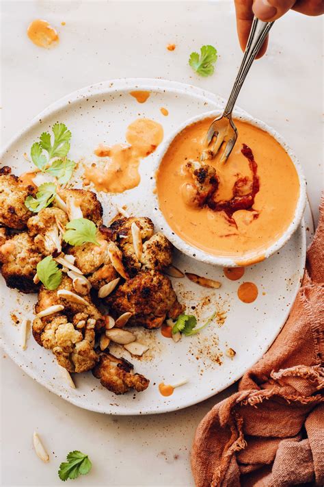 Tahini szósz sült zöldségeken